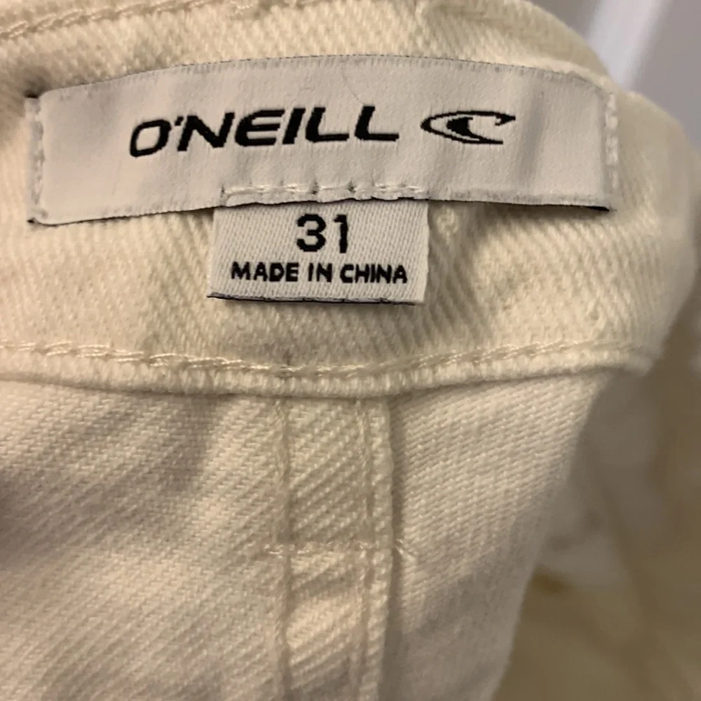 O'Neill Angus Bone Distressed Cutoff Shorts NWT Size 31 Coastal Beach